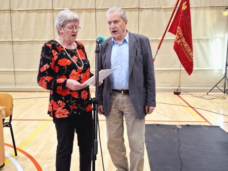 Majda in Lovro sta zapela dve pesmi